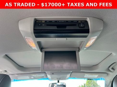 Used 2011 Toyota Sequoia Limited image 18