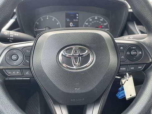 Used 2023 Toyota Corolla LE image 20