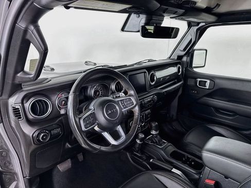 Used 2022 Jeep Wrangler Unlimited Rubicon AWD/4WD image 13