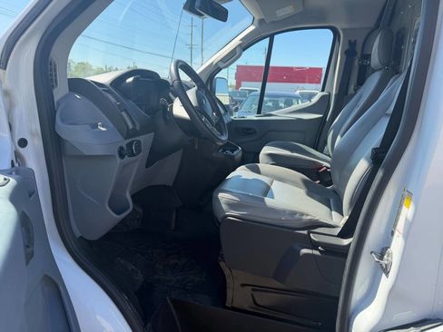 Used 2019 Ford Transit 150 130 Low Roof RWD image 9
