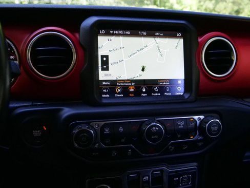 Used 2020 Jeep Wrangler Unlimited Rubicon AWD/4WD image 10