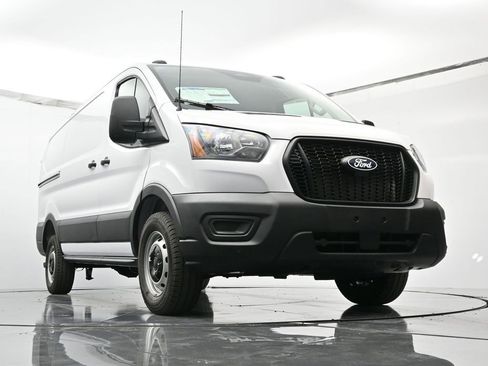 New 2026 Ford Transit 250 148 Medium Roof image 12