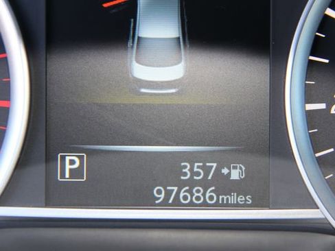 Used 2017 Nissan Sentra SR image 23