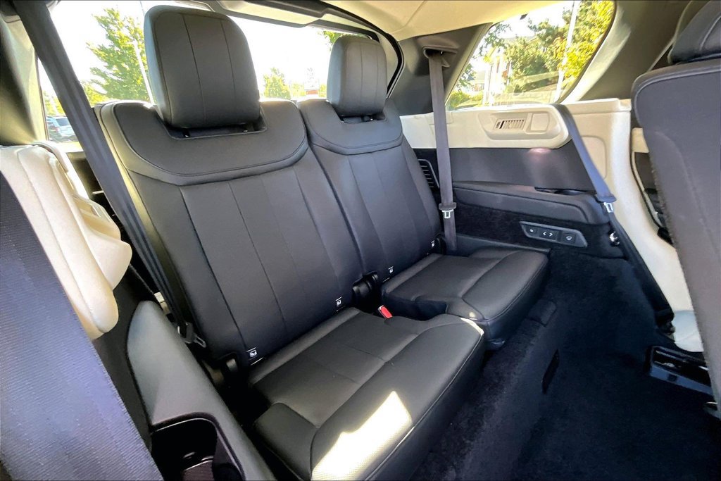 Used 2024 Land Rover Range Rover Long Wheelbase Autobiography AWD/4WD image 33