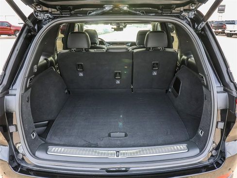 Used 2025 Jeep Grand Cherokee Summit image 14