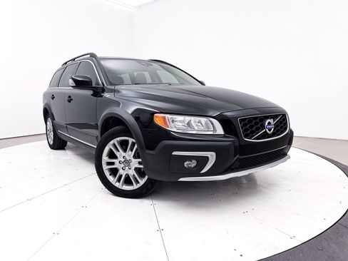 Used 2016 Volvo XC70 T5 Premier w/ Convenience Package image 1