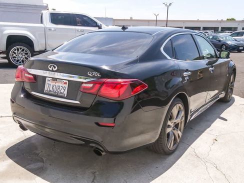 Used 2015 INFINITI Q70 L 5.6 w/ V8 Deluxe Technology Package RWD image 9