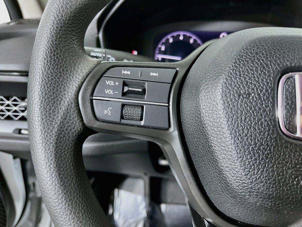 Used 2023 Honda Accord LX image 13