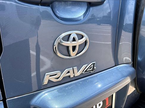Used 2011 Toyota RAV4 2WD w/ Base L4 Extra Value Pkg image 27