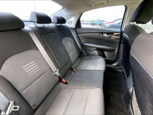 Used 2019 Kia Forte S w/ S Premium Package FWD image 22