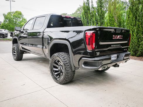Used 2025 GMC Sierra 1500 AT4 w/ Technology Package AWD/4WD image 8