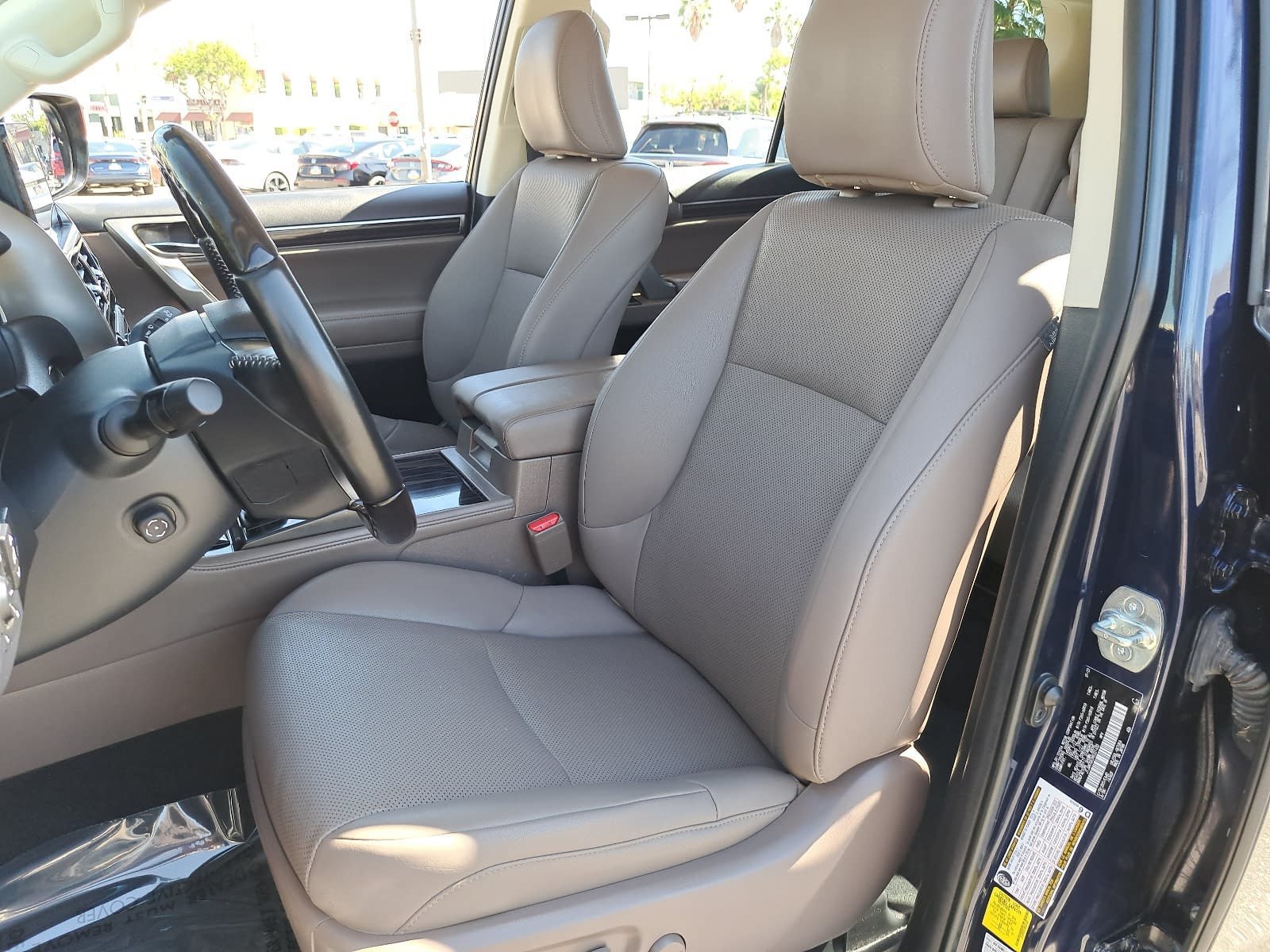 Used 2022 Lexus GX 460 Premium w/ Premium Package AWD/4WD image 17