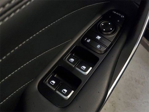 Used 2023 Kia Stinger GT2 image 23