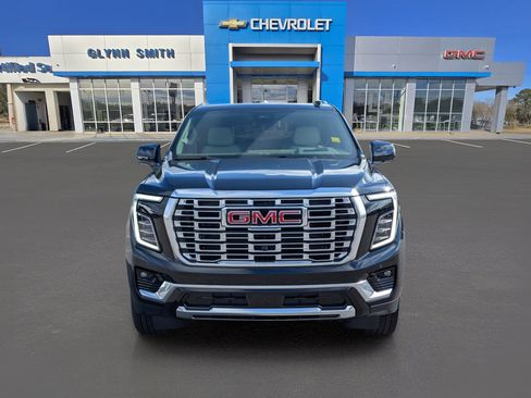 Used 2025 GMC Yukon Denali AWD/4WD image 2