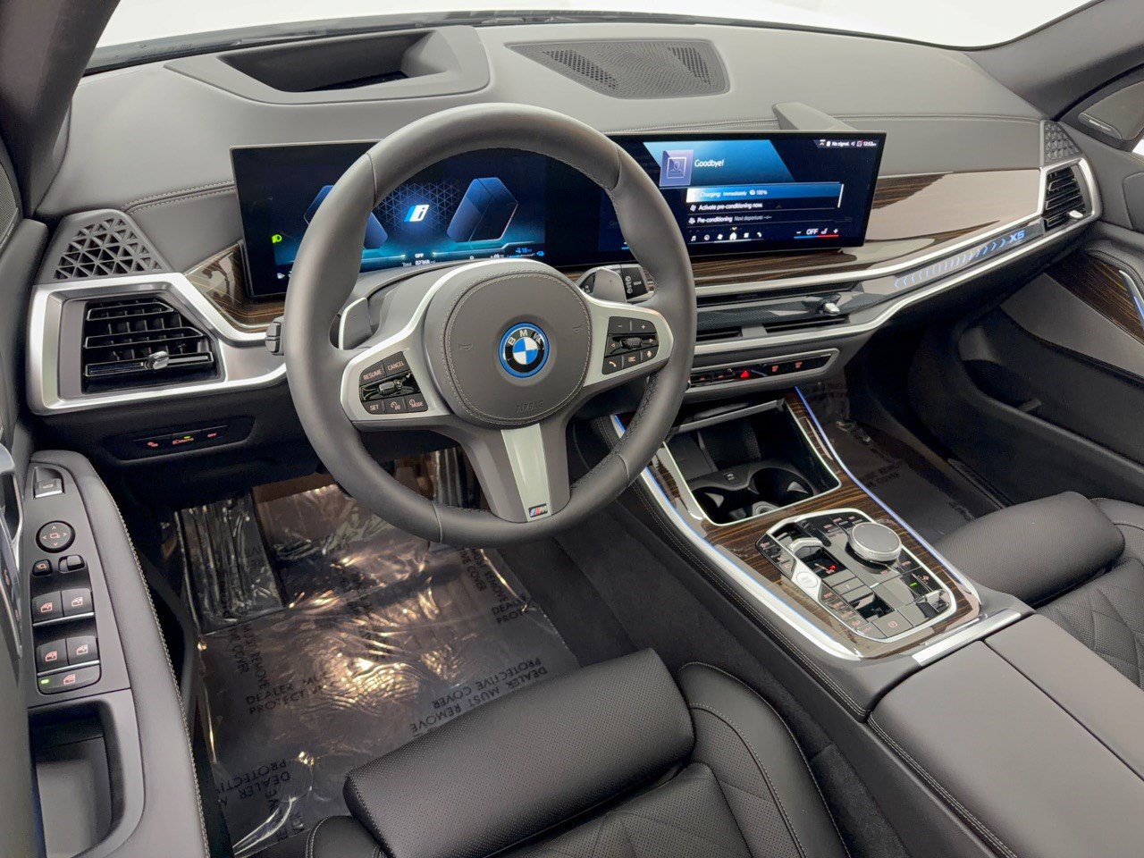 Used 2026 BMW X5 xDrive50e w/ M Sport Package AWD/4WD image 4