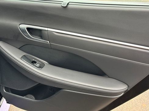 Used 2022 Hyundai Sonata Limited image 16