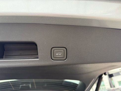 New 2026 Chevrolet Traverse High Country image 34