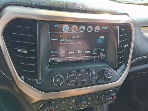Used 2018 GMC Acadia Denali w/ Technology Package AWD/4WD image 17
