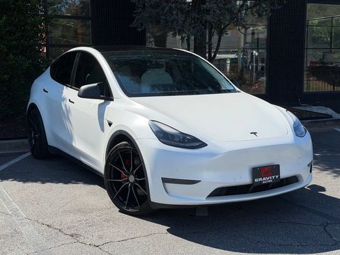 Used 2022 Tesla Model Y Performance AWD/4WD image 7