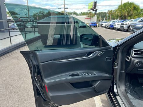 Used 2019 Maserati Ghibli RWD image 26