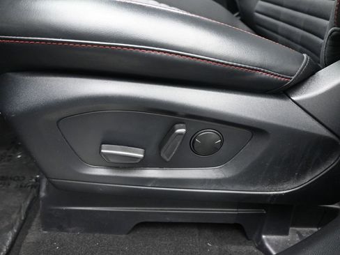 Used 2025 Ford Explorer ST-Line w/ ST-Line Street Pack image 11