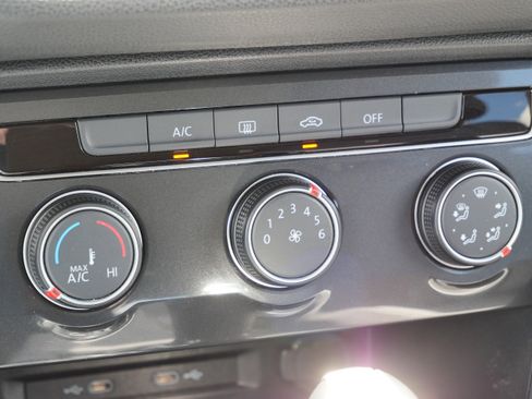 Used 2021 Volkswagen Tiguan S AWD/4WD image 17