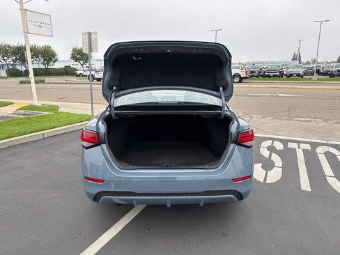 Used 2024 Nissan Sentra SV image 7