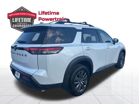 New 2026 Nissan Pathfinder SV image 7