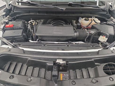 Used 2024 Chevrolet Tahoe Z71 w/ Luxury Package image 47