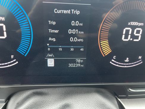 Used 2025 Hyundai Kona SEL FWD image 16
