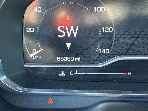 Certified 2023 GMC Yukon SLT image 12