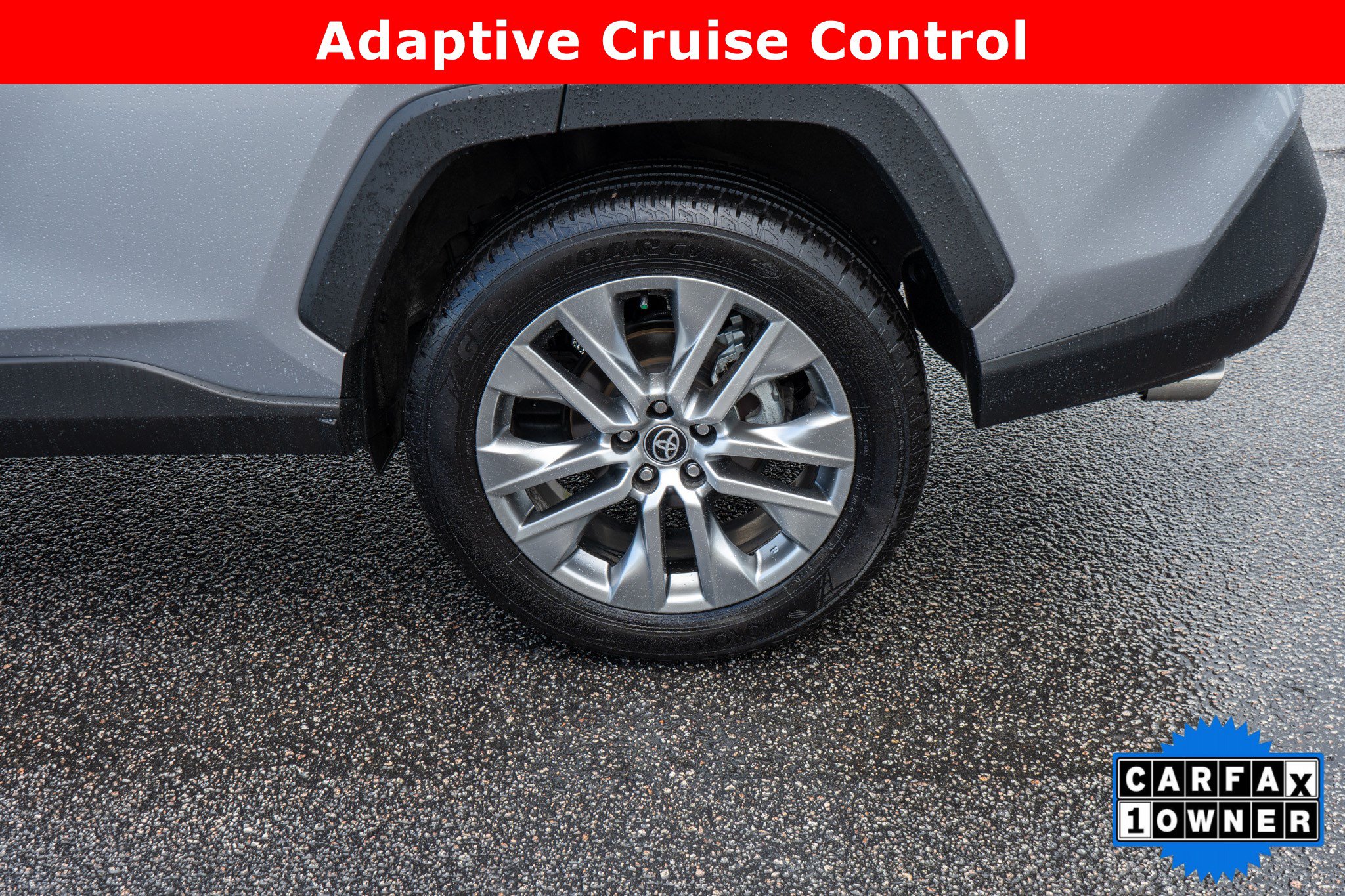 Used 2024 Toyota RAV4 XLE Premium FWD image 11