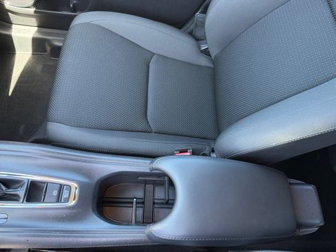 Used 2022 Honda HR-V EX image 14