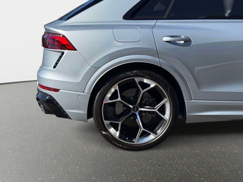 Used 2026 Audi RS Q8 performance image 18