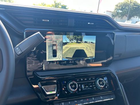 New 2026 GMC Sierra 2500 AT4 w/ AT4 Premium Plus Package image 15