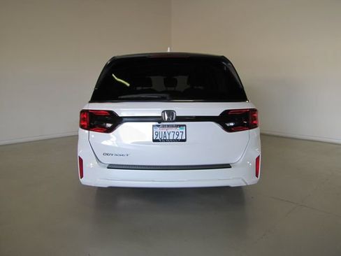 Certified 2025 Honda Odyssey EX-L image 22