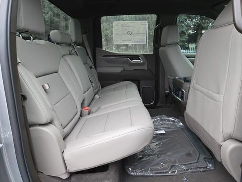 New 2026 GMC Sierra 1500 SLT w/ SLT Convenience Package image 37