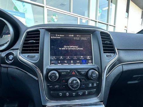 Used 2018 Jeep Grand Cherokee Limited w/ Luxury Group II image 33