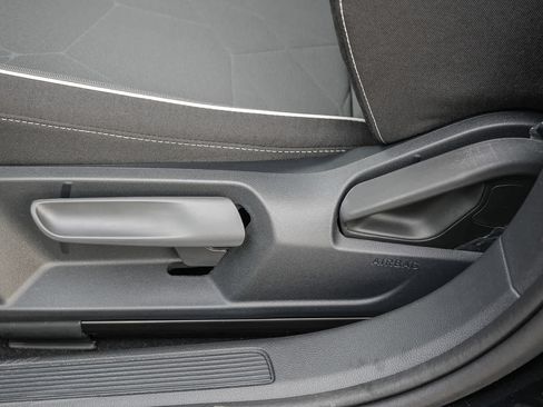 New 2026 Volkswagen Jetta Sport FWD image 36