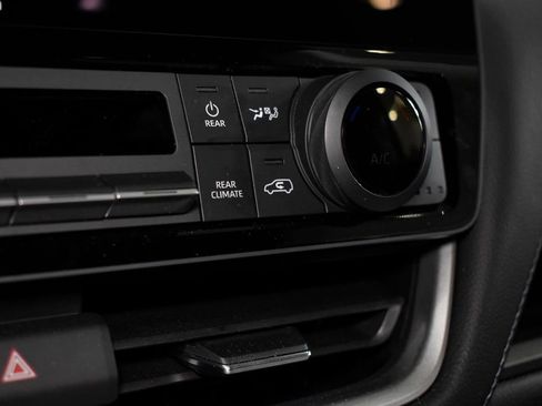 Used 2025 Toyota Grand Highlander AWD Hybrid image 39