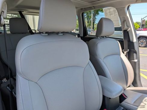 Used 2018 Subaru Forester 2.5i Limited AWD/4WD image 11