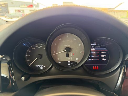 Used 2024 Porsche Macan S AWD/4WD image 29
