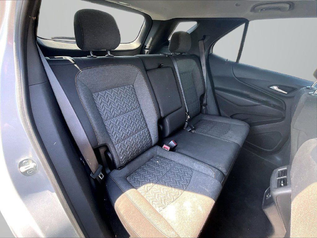 Used 2022 Chevrolet Equinox LT FWD image 26