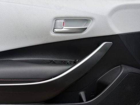 Used 2024 Toyota Corolla SE w/ SE Premium Package FWD image 25