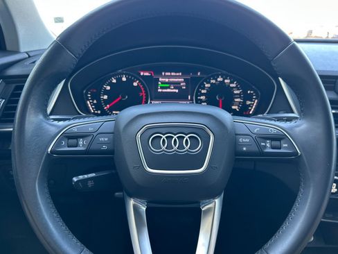 Used 2020 Audi Q5 2.0T Premium w/ Convenience Package AWD/4WD image 23