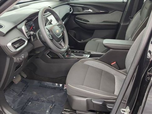 Used 2022 Chevrolet TrailBlazer LS FWD image 15