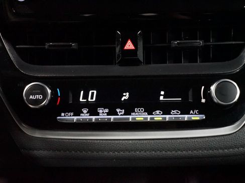 Used 2024 Toyota Corolla SE FWD image 20
