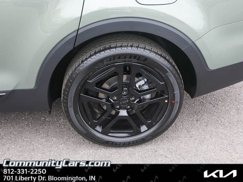 Used 2025 Kia Telluride SX Prestige X-Line image 4