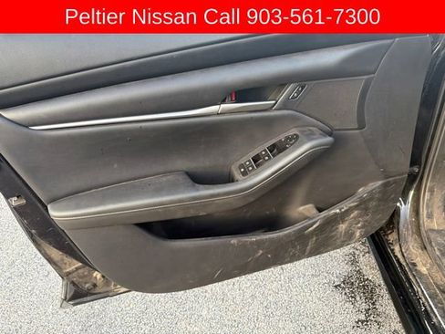 Used 2021 MAZDA MAZDA3 s FWD image 11