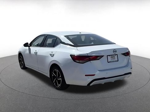 Used 2025 Nissan Sentra SV image 11